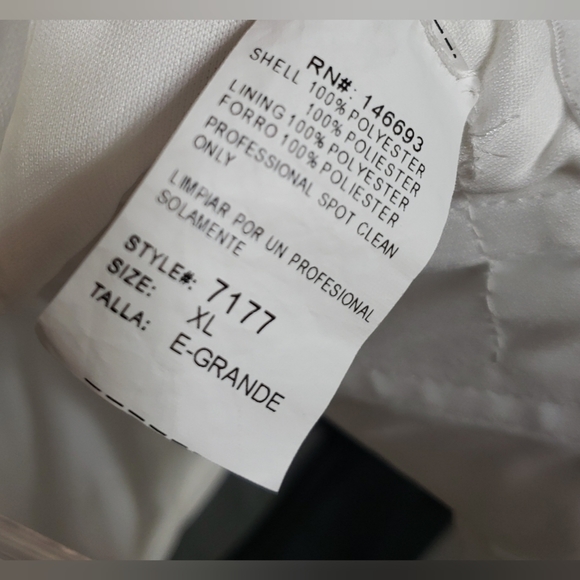 Elegant White Off Shoulder Slit Mermaid Party Dres - Picture 3 of 6